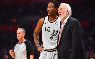 星空体育官网-马刺持续低迷，教练组议策略调整