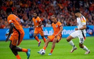 星空体育官网入口-欧国联比赛小组较量，荷兰压制对手
