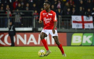 星空体育官网入口-波尔多胜利在望，法甲联赛前景光明