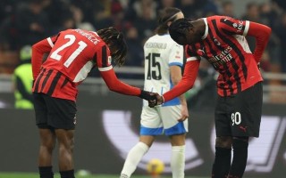 星空体育-AC米兰遭遇惨败，连战连败