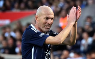 星空体育官网入口-齐达内调整皇马战术，全队备战欧冠