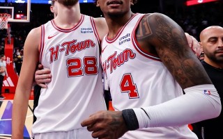 星空体育官网入口-火箭队选秀控卫因膝伤停赛，球队深陷对手压力下