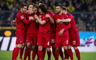 星空体育app-云达不来梅客场对阵弗赖堡，士气高涨