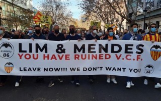 星空体育官网-瓦伦西亚后防失常，遭遇连败后降级区隐忧