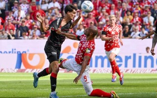 星空体育-斯图加特客场不敌对手，遭受失败