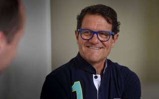 星空体育官网入口-卡佩罗不满裁判，痛批比赛质量