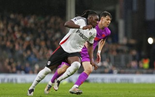 星空体育官网-伯恩茅斯球员集体伤愈，为球队增添战斗力