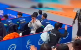 星空体育官网-惊心动魄比赛现场，球迷情绪高涨