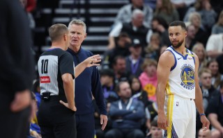 星空体育官方网站-开拓者队新援表现出色，成为球队未来希望