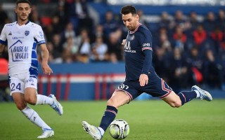 星空体育官网-特鲁瓦权杖取得胜利，欧冠12强风头正劲