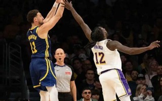 星空体育官网入口-勇士大胜灰熊，重返胜利轨道