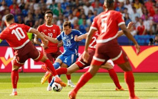 星空体育官网入口-耶罗主场击败对手，升至前列