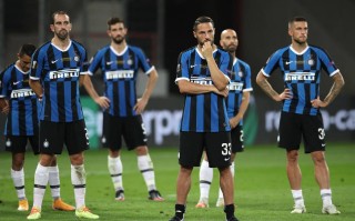 星空体育官网-意甲豪门再现传奇，悬念最后胜负动人