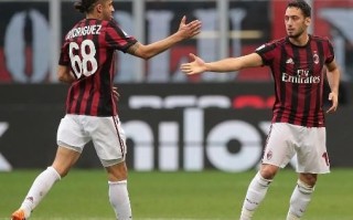 星空体育-勒沃库森逆转胜出，欧冠资格赛前景一片光明