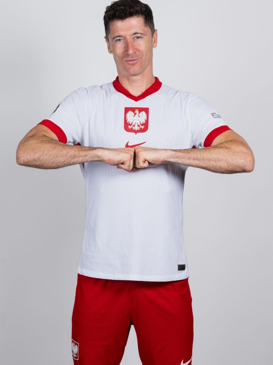 星空体育官网-莱万多夫斯基助力波兰队晋级下一轮-第1张图片-星空体育官方网站 星空体育官网-莱万多夫斯基助力波兰队晋级下一轮-第1张图片-星空体育官方网站