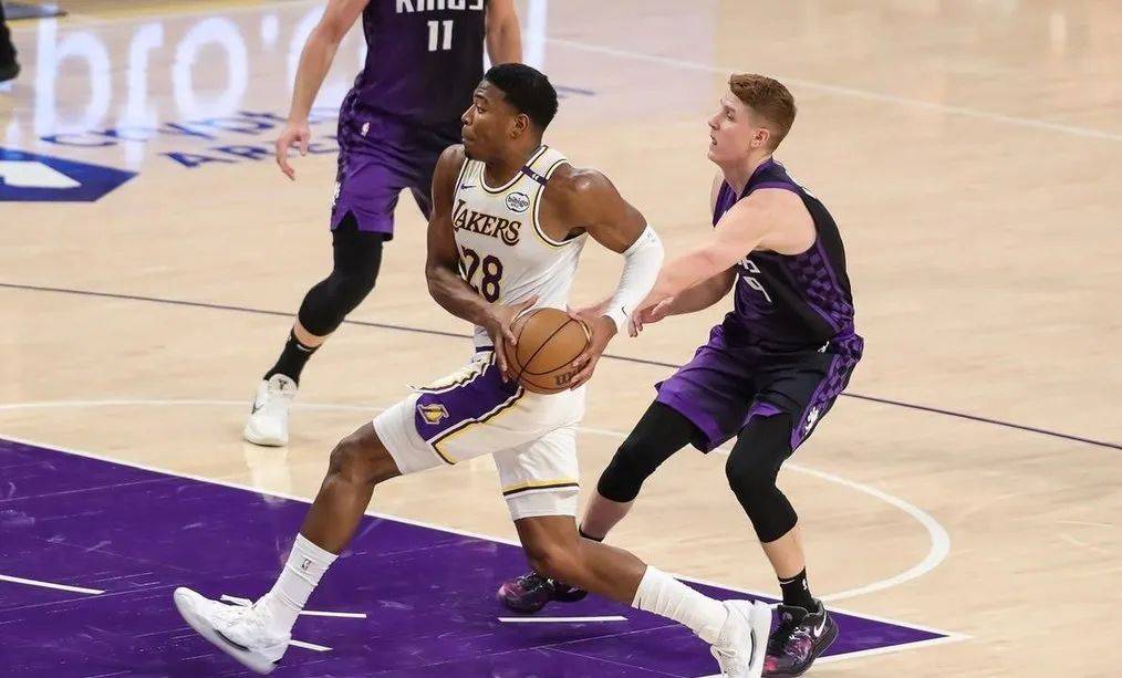 星空体育app-热火打破争议,湖人一波三连胜-第2张图片-星空体育官方网站 星空体育app-热火打破争议,湖人一波三连胜-第2张图片-星空体育官方网站