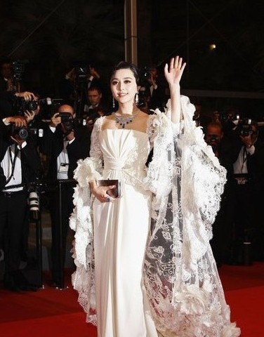 星空体育-刘海清歌手贸易俱乐部,范冰冰逆向变更事业方向-第2张图片-星空体育官方网站 星空体育-刘海清歌手贸易俱乐部,范冰冰逆向变更事业方向-第2张图片-星空体育官方网站