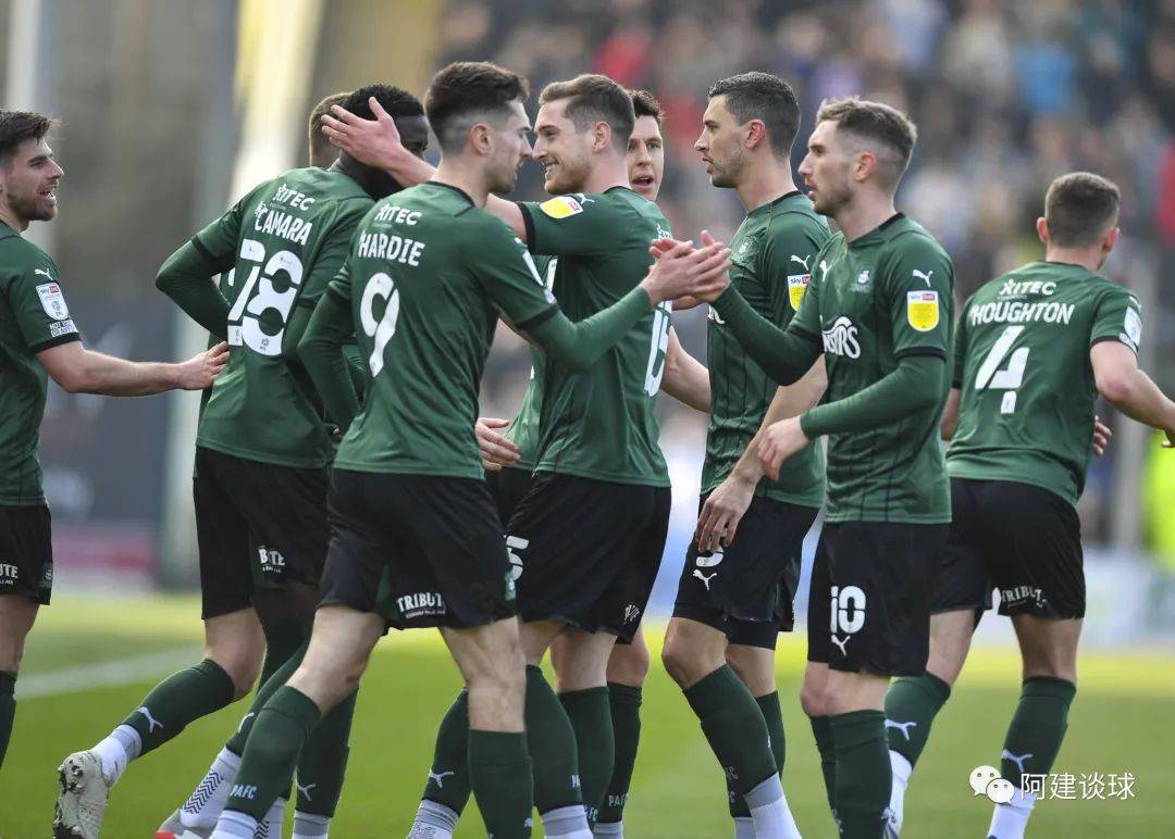 星空体育官方网站-足球职业联赛决战在即,球队全力备战!-第2张图片-星空体育官方网站 星空体育官方网站-足球职业联赛决战在即,球队全力备战!-第2张图片-星空体育官方网站