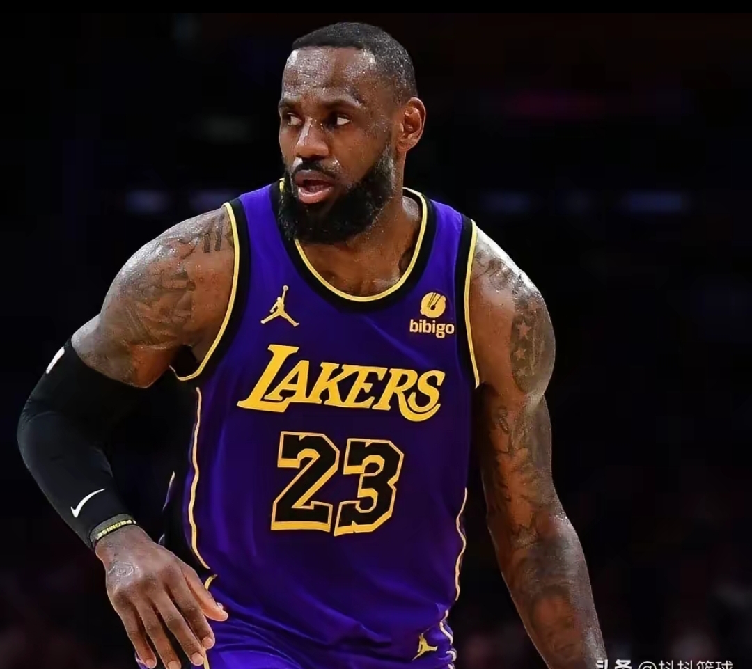 星空体育官网入口-湖人队击败黄蜂队，取得赛季首胜-第1张图片-星空体育官方网站