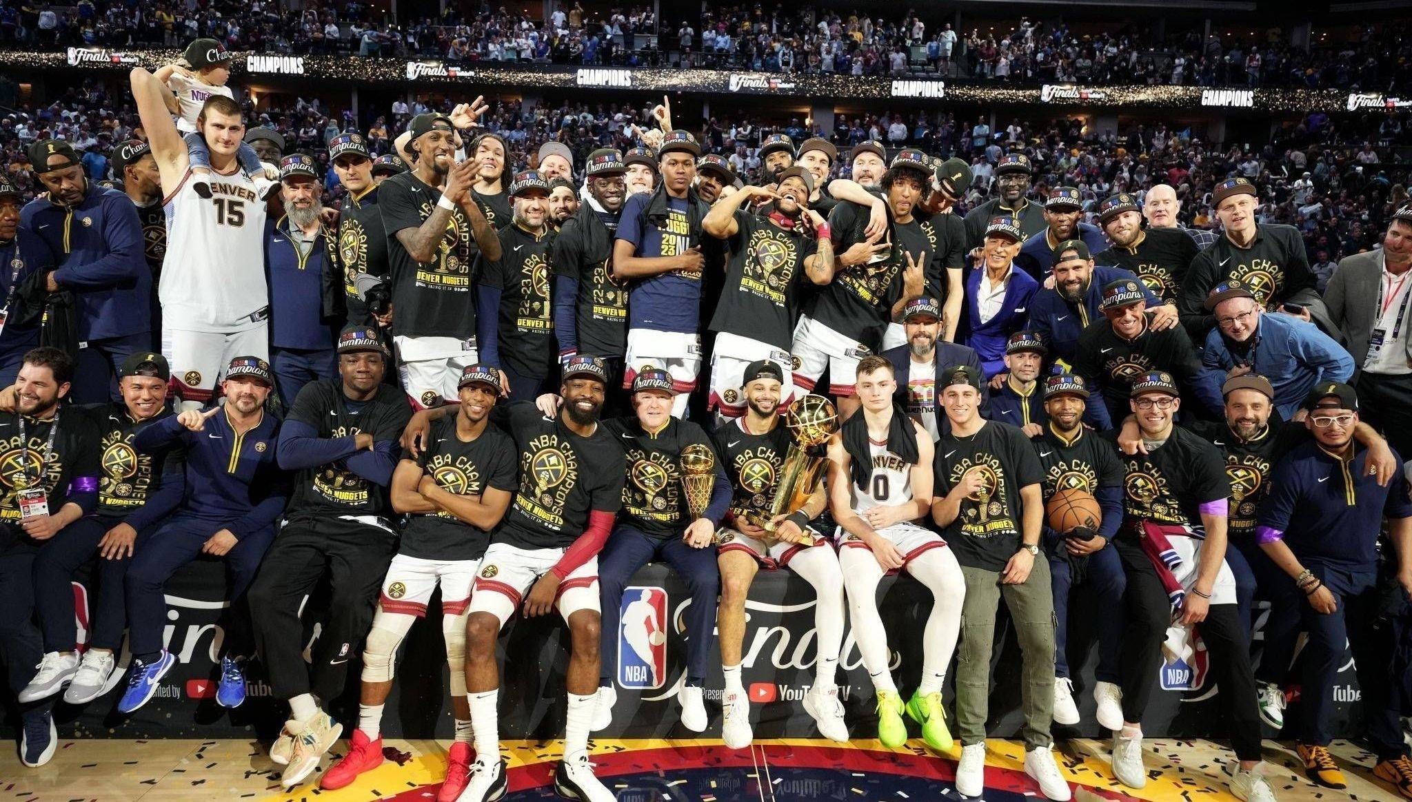 星空体育官网入口-凯尔特人队球员接受荣誉奖项表彰-第2张图片-星空体育官方网站