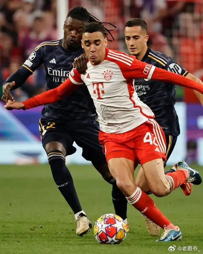 星空体育官网-拜仁慕尼黑逆转巴黎圣日耳曼，晋级半决赛！-第2张图片-星空体育官方网站