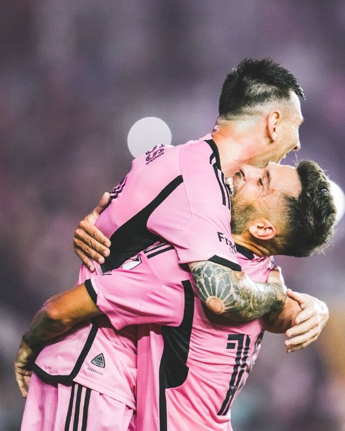 星空体育app-巴萨前锋苏亚雷斯助攻梅西破门-第1张图片-星空体育官方网站 星空体育app-巴萨前锋苏亚雷斯助攻梅西破门-第1张图片-星空体育官方网站