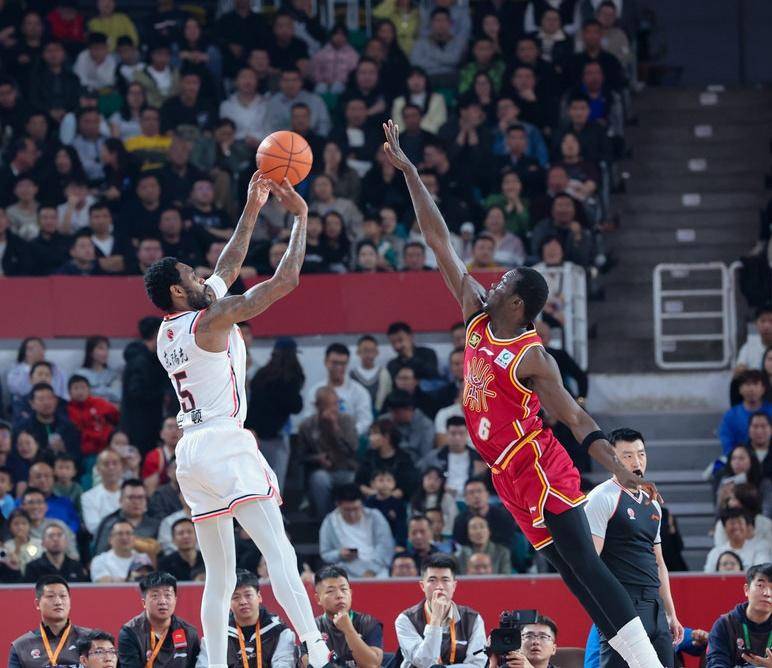 星空体育app-名将力战亚洲豪强,球队士气高昂备战关键战-第1张图片-星空体育官方网站 星空体育app-名将力战亚洲豪强,球队士气高昂备战关键战-第1张图片-星空体育官方网站