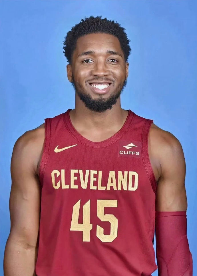 星空体育官方网站-爵士战胜国王,米切尔状态火爆-第1张图片-星空体育官方网站 星空体育官方网站-爵士战胜国王,米切尔状态火爆-第1张图片-星空体育官方网站