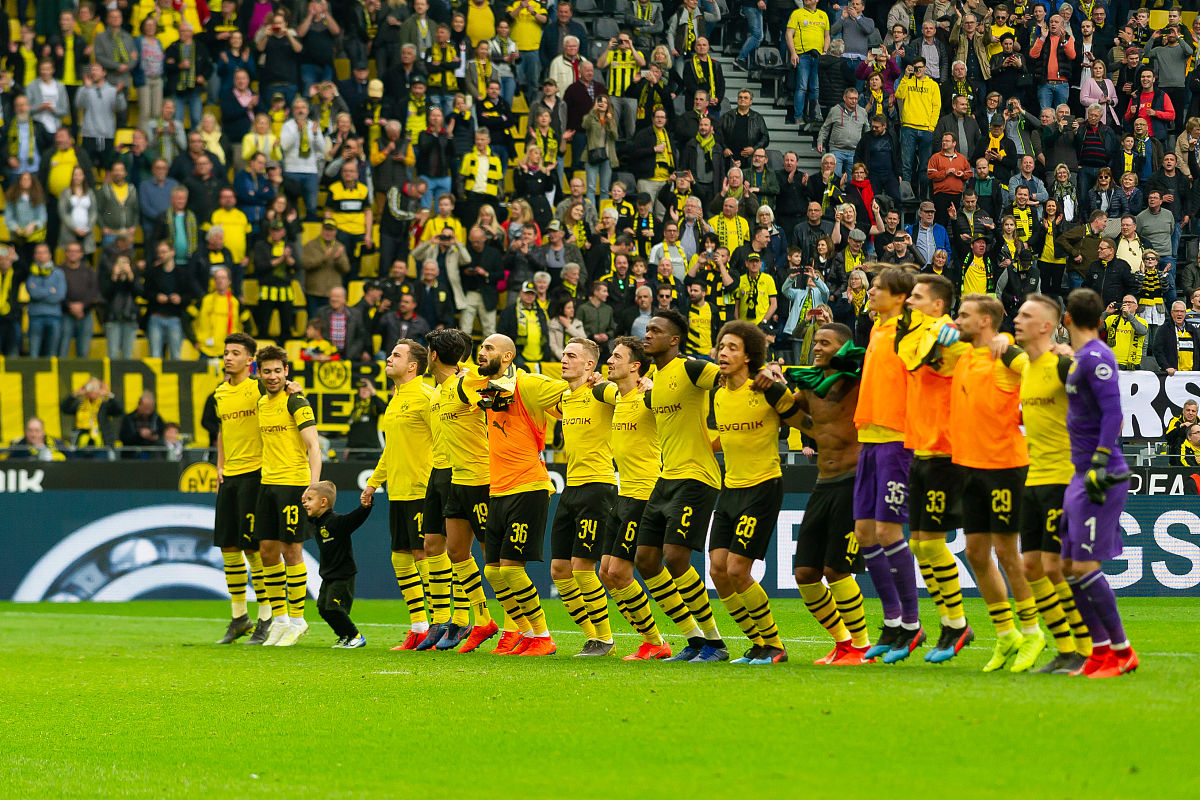 星空体育官网-多特蒙德主场战胜史图加特,领跑积分榜-第2张图片-星空体育官方网站 星空体育官网-多特蒙德主场战胜史图加特,领跑积分榜-第2张图片-星空体育官方网站