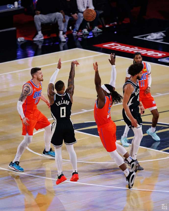 星空体育-致胜三分球员在最后时刻命中关键三分-第2张图片-星空体育官方网站