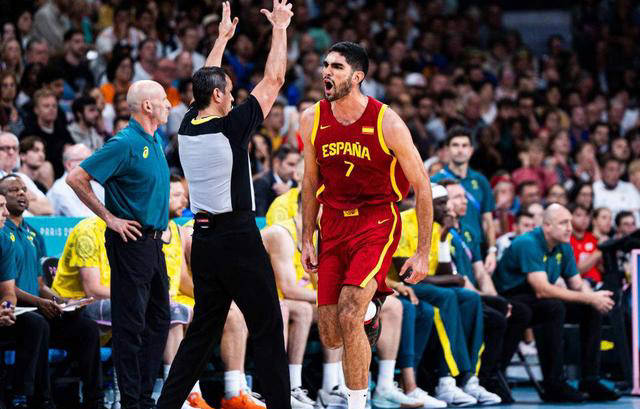 星空体育官方网站-灰熊失去连胜遭逢失利,康利单挑难支撑-第1张图片-星空体育官方网站 星空体育官方网站-灰熊失去连胜遭逢失利,康利单挑难支撑-第1张图片-星空体育官方网站