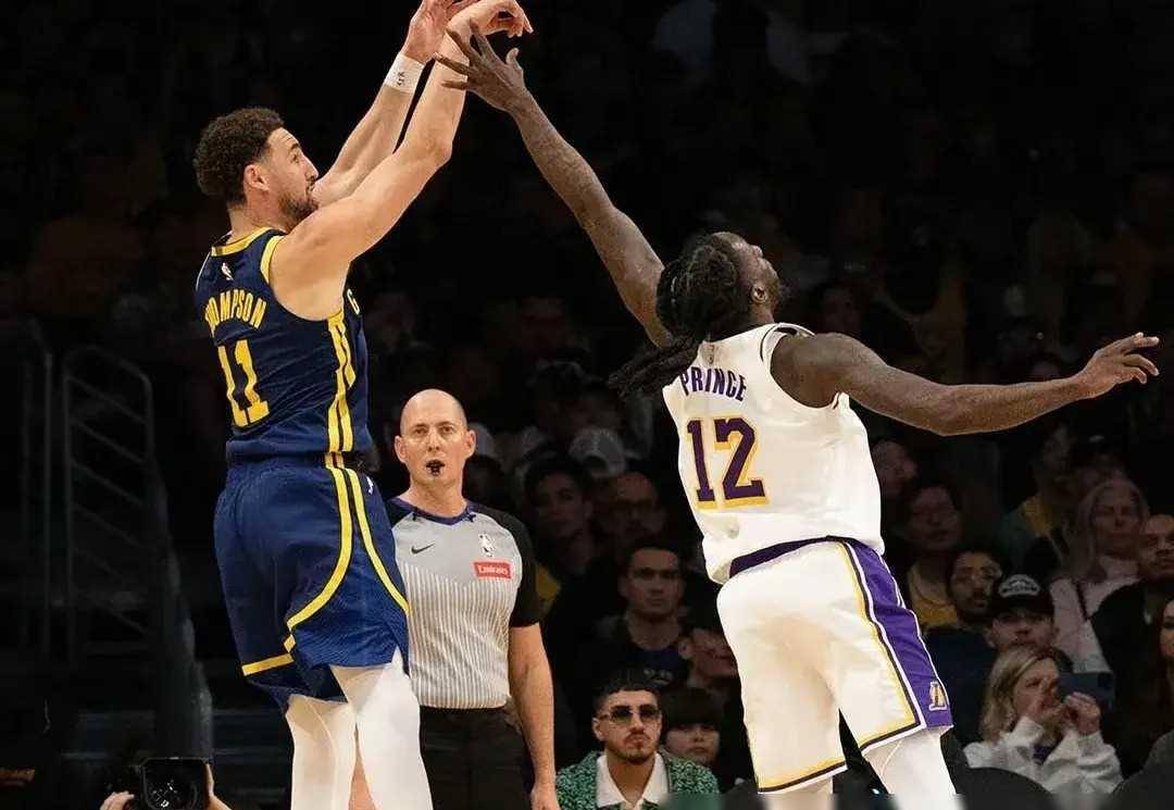 星空体育官网入口-勇士大胜灰熊，重返胜利轨道-第1张图片-星空体育官方网站