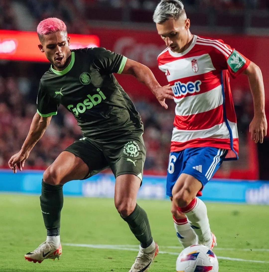 星空体育-格拉纳达轻松击败巴列卡诺,继续保持不败纪录-第1张图片-星空体育官方网站 星空体育-格拉纳达轻松击败巴列卡诺,继续保持不败纪录-第1张图片-星空体育官方网站