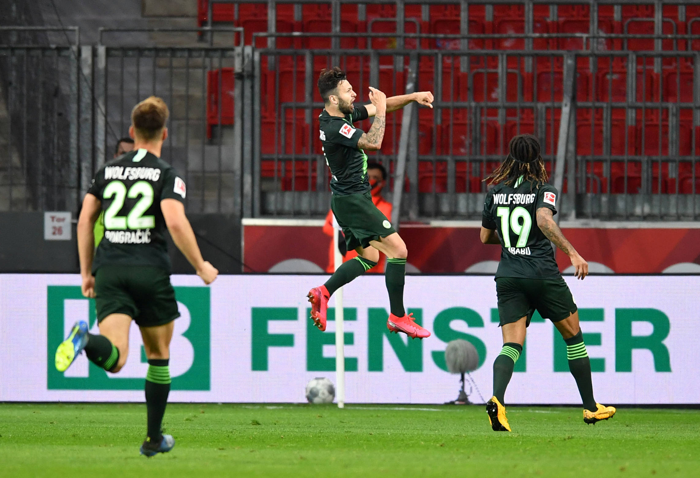 星空体育官网入口-意外伤病影响球队士气,连败失利局面尴尬沉重-第1张图片-星空体育官方网站 星空体育官网入口-意外伤病影响球队士气,连败失利局面尴尬沉重-第1张图片-星空体育官方网站