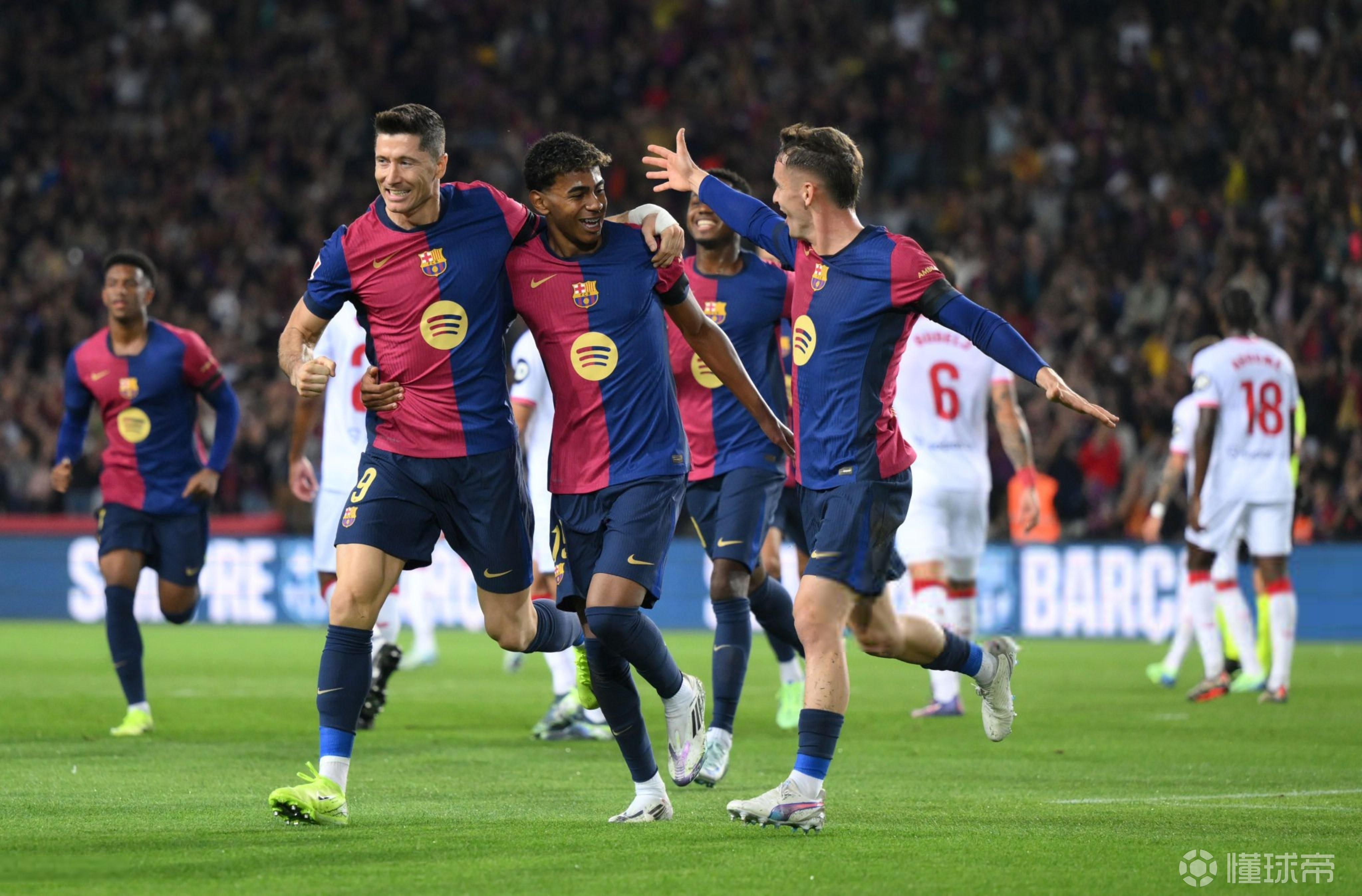 星空体育官网-欧洲超级联赛积分榜出炉，巴萨领跑-第1张图片-星空体育官方网站