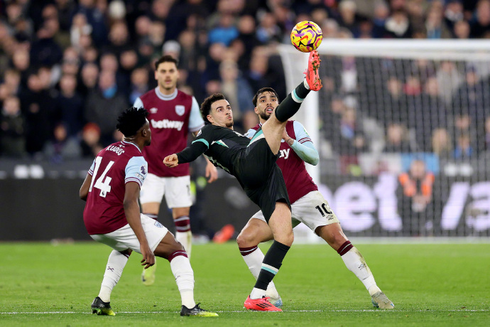 星空体育app-西汉姆联客场不敌水晶宫,遭遇两连败-第2张图片-星空体育官方网站 星空体育app-西汉姆联客场不敌水晶宫,遭遇两连败-第2张图片-星空体育官方网站