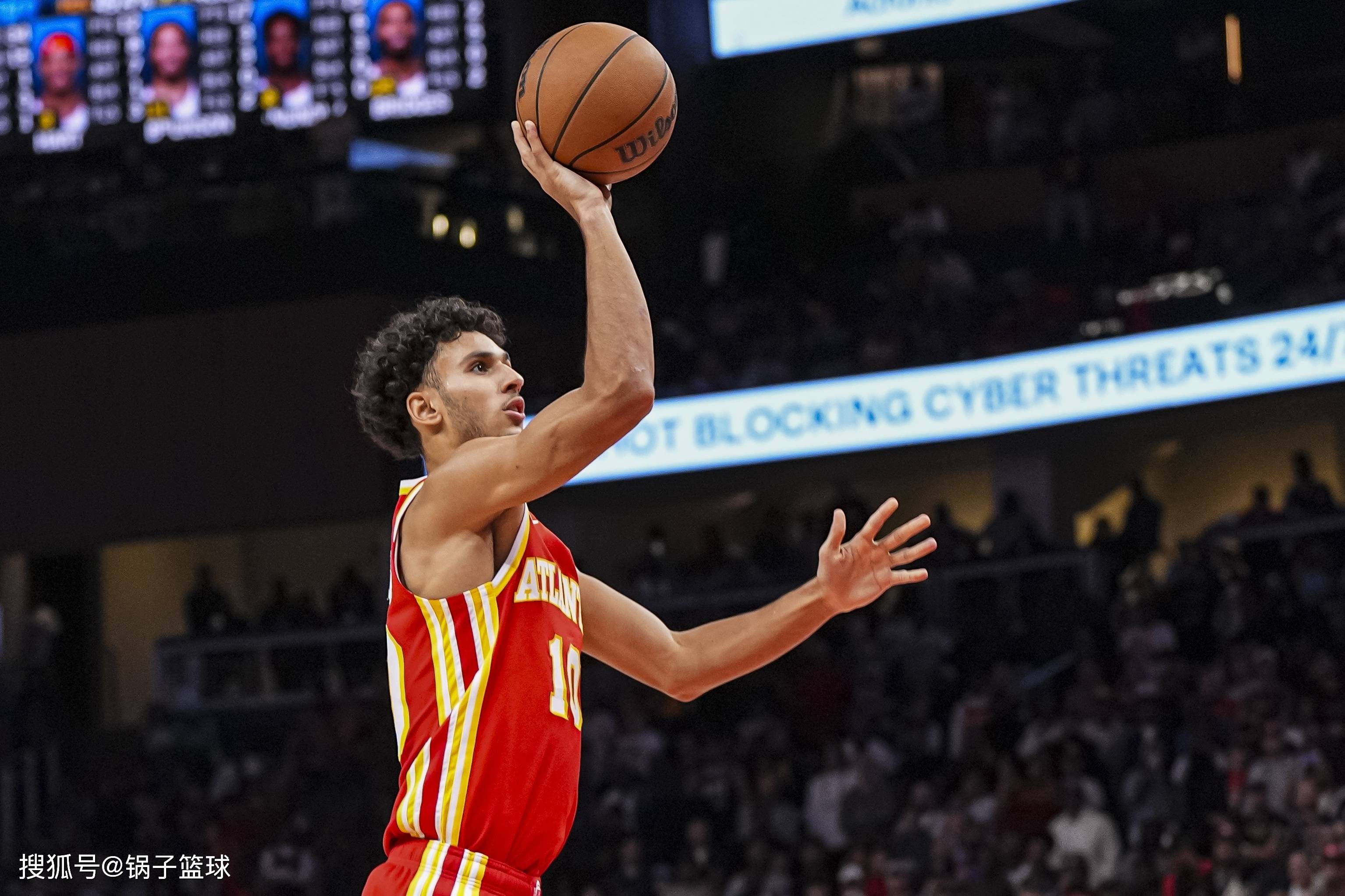 星空体育官网入口-火箭新秀表现抢眼，球队季后赛前景看好-第1张图片-星空体育官方网站