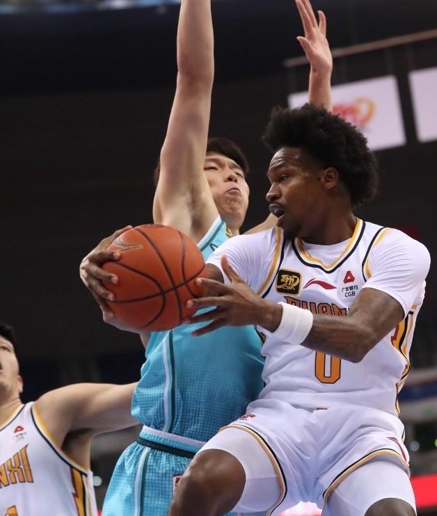 星空体育-山西男篮连胜青岛,保持不败记录-第1张图片-星空体育官方网站 星空体育-山西男篮连胜青岛,保持不败记录-第1张图片-星空体育官方网站